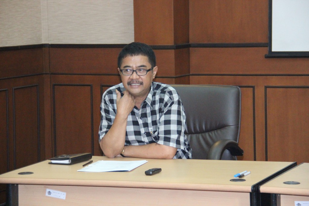 Selalu Hati-hati dalam Menjalankan Tugas