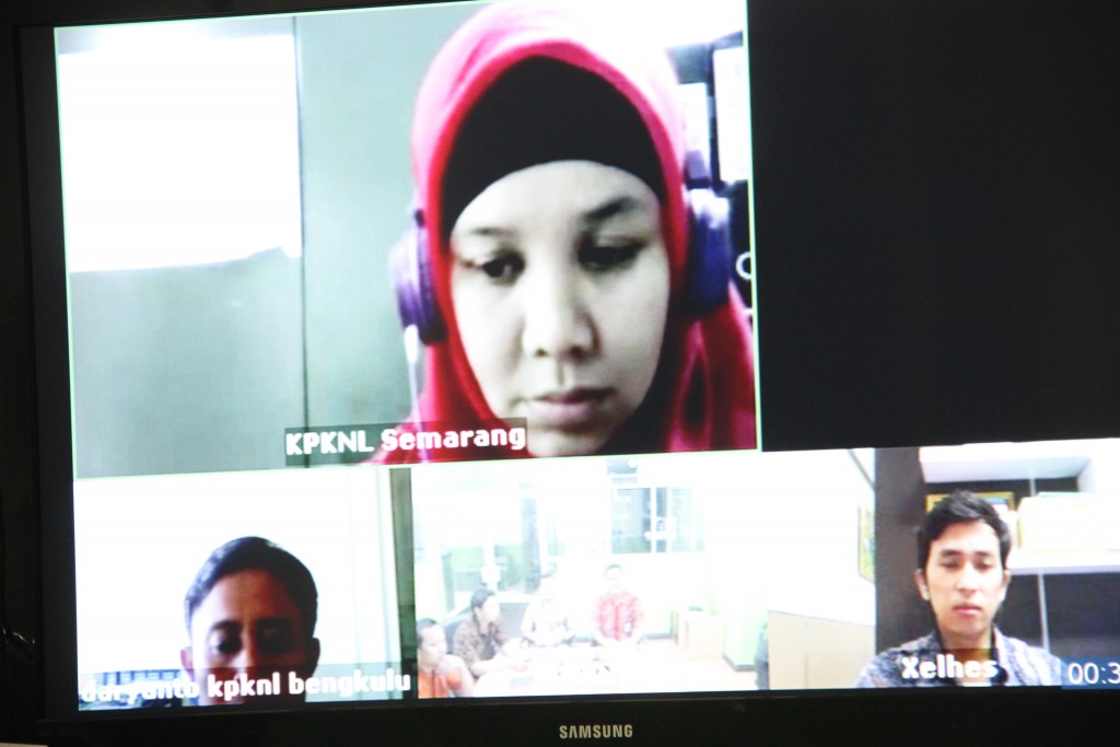 Jangan Hanya Menengadah Untuk Mendapat Ilmu, Aktiflah Untuk Menjemputnya