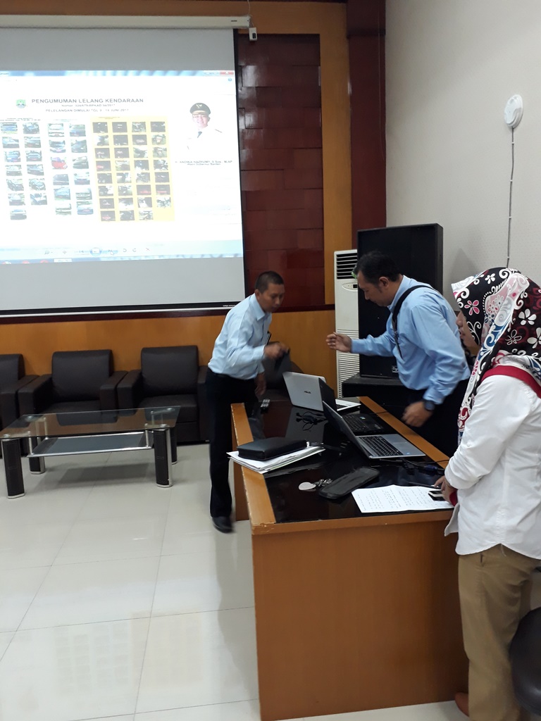 Lelang Kendaraan Dinas Pemerintah Provinsi Banten  Tembus 1 Miliar Rupiah