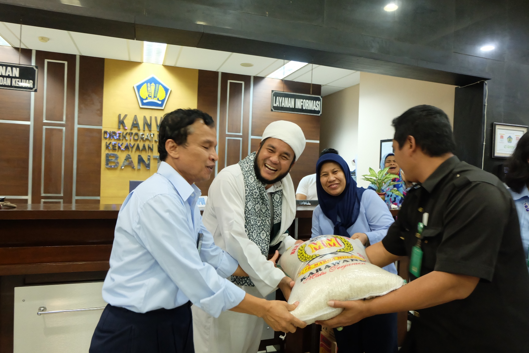 Menjadi Umat Yang Taat Menuju Birokrat Berintegritas