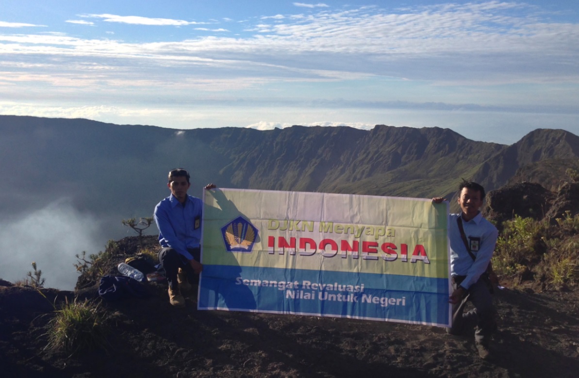 KPKNL Bima Berpartisipsi dalam Ekspedisi Merah Putih ke Puncak Gunung Tambora