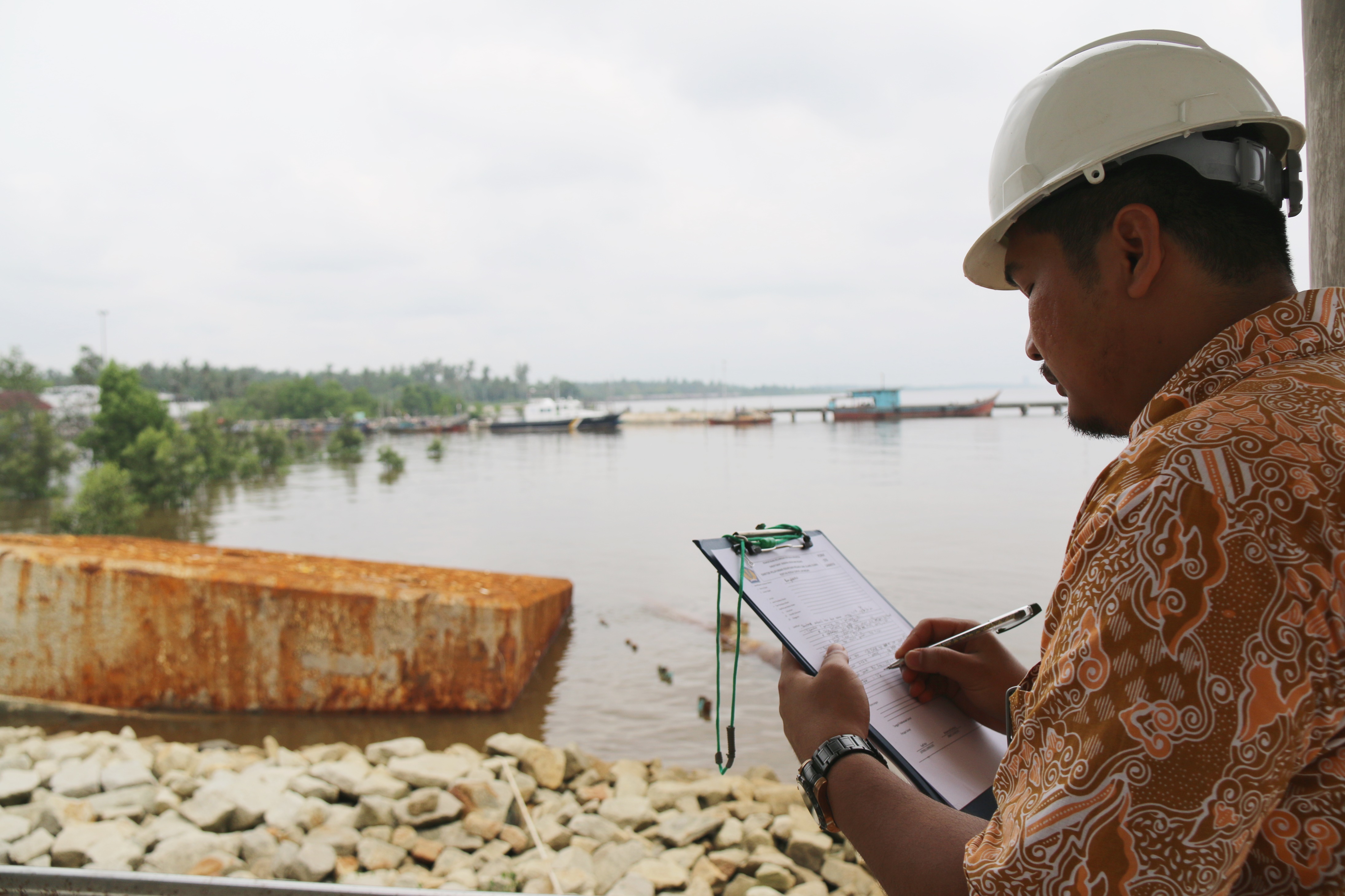 Penilaian Bongkaran Ponton Dumai