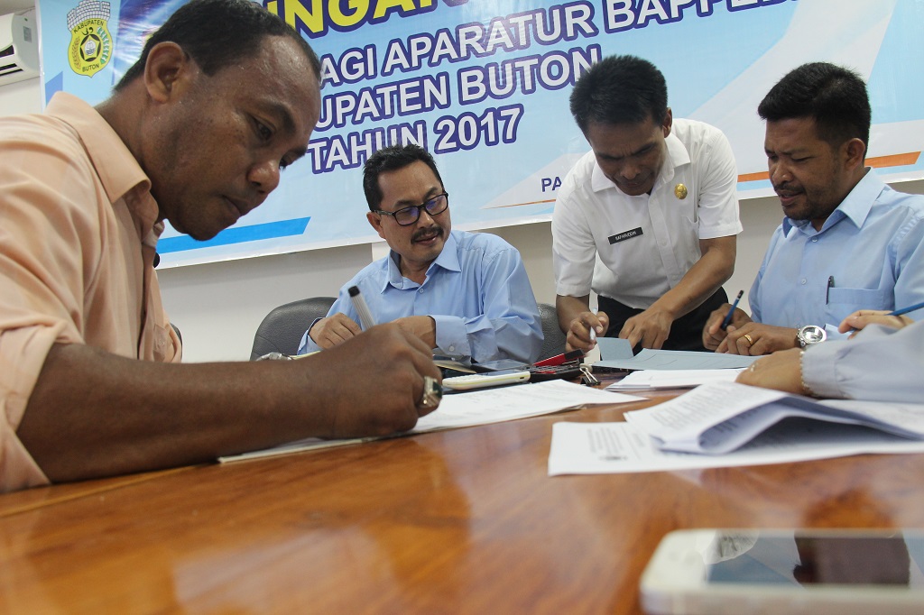 KPKNL Kendari Lelang Aset Pemda Buton