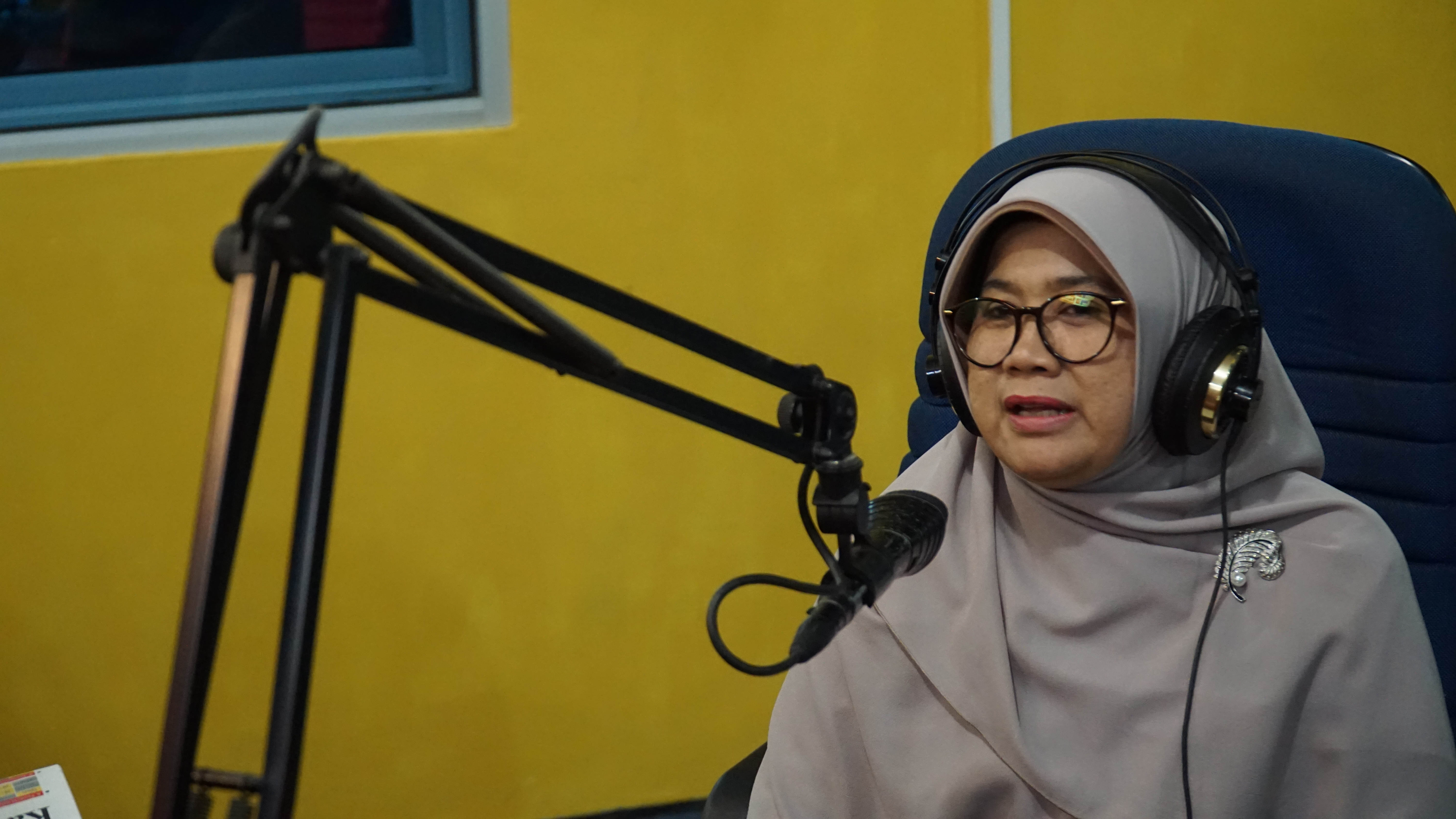 KPKNL Bukittinggi Siarkan Live "110 Tahun Lelang Indonesia" di RRI