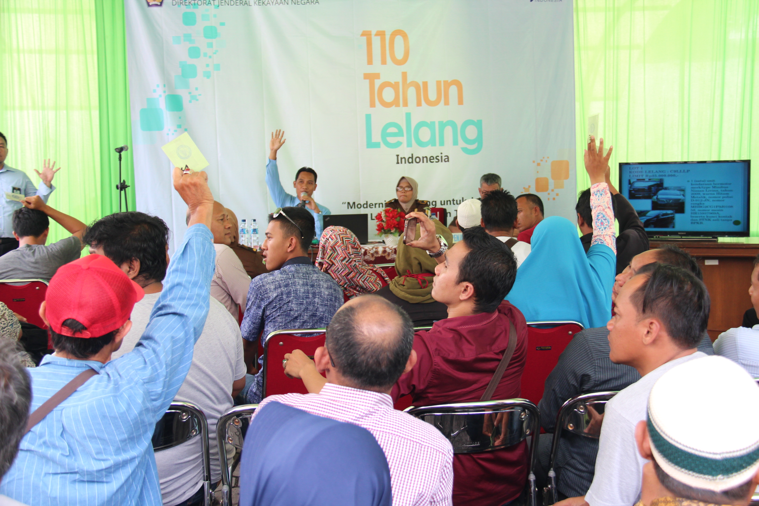 Peringati 110 Tahun Lelang di Indonesia, KPKNL Tegal Gelar Parade Lelang