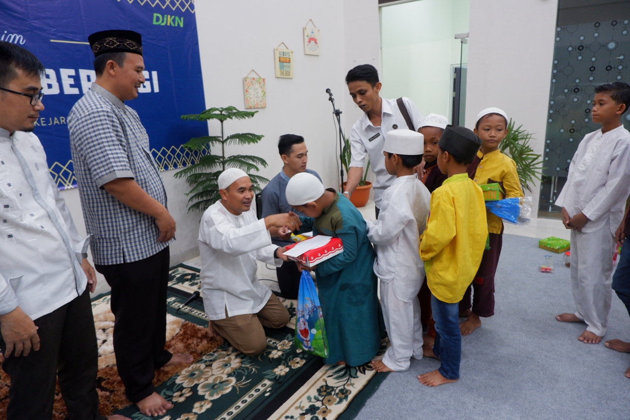 BERBAGI BERKAH DI BUMI PAGUNTAKA