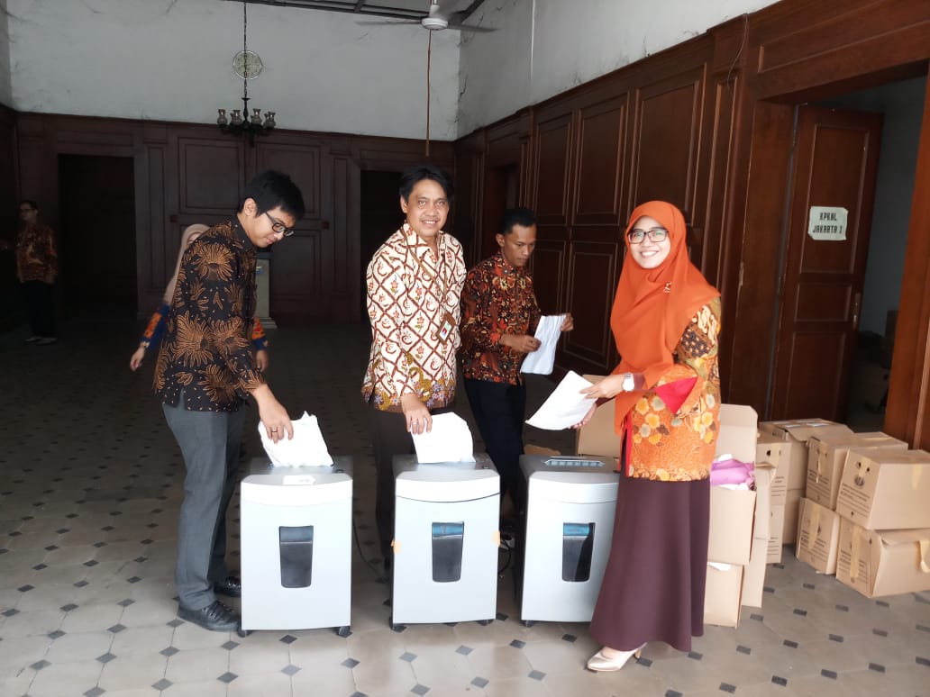 Pemusnahan Berkas Non Arsip