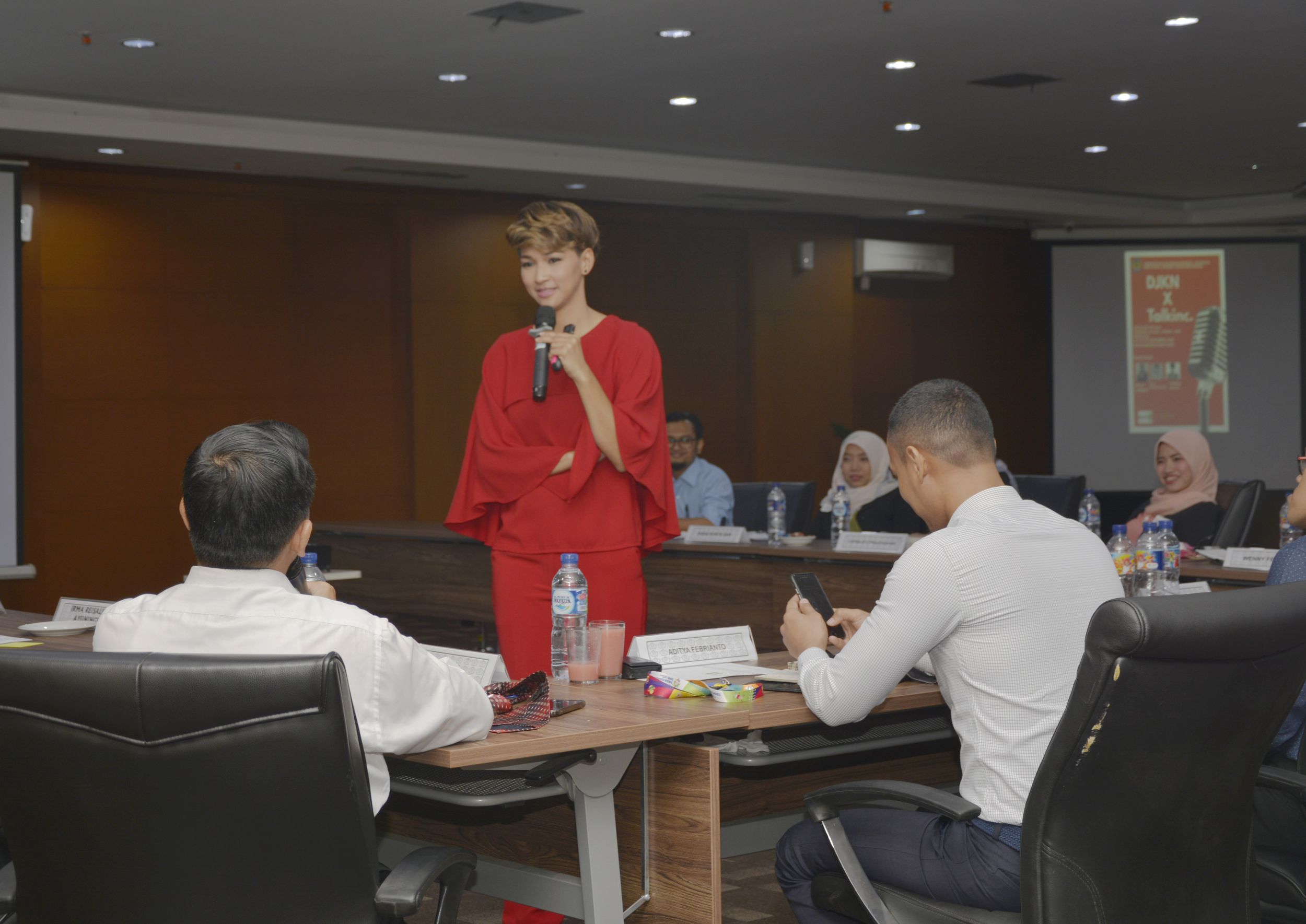 Kemampuan Speaking Merupakan &lsquo;Senjata&rsquo; Andalan dalam Berkarir