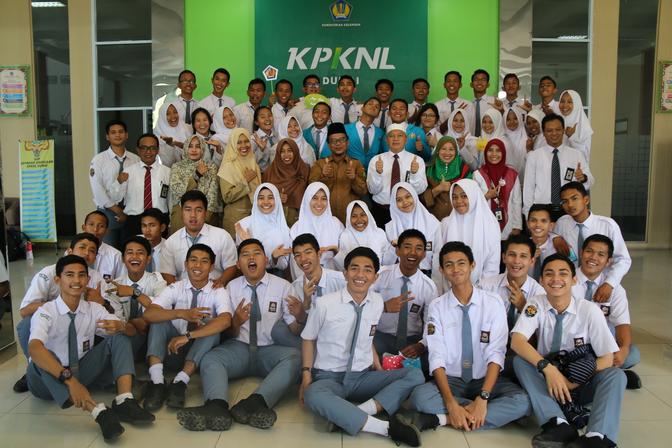 SMA Negeri 2 Visit KPKNL Dumai