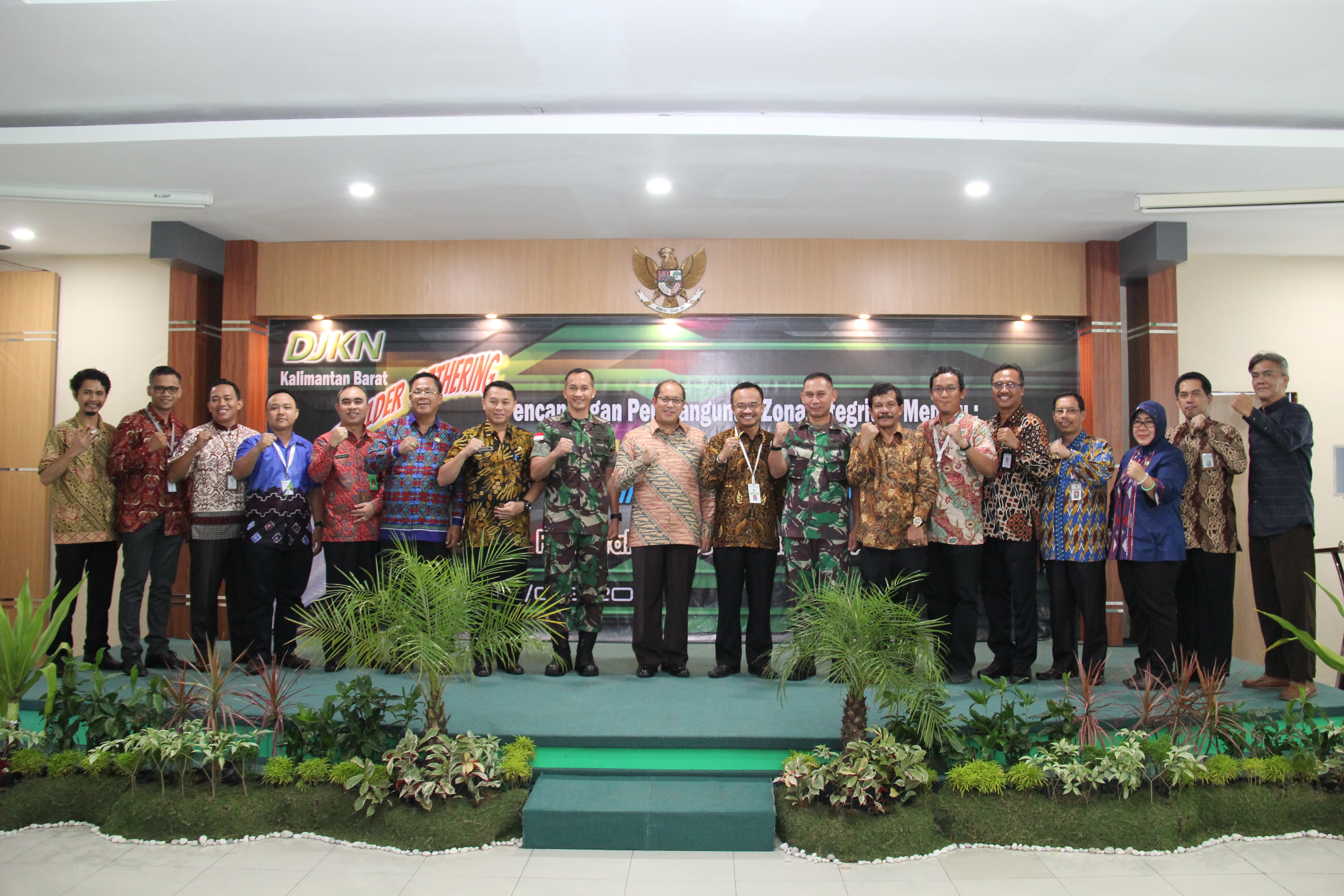 Gubernur Kalbar dan Dirjen Kekayaan Negara Saksikan Pencanangan WBK/WBBM pada Kanwil DJKN Kalbar