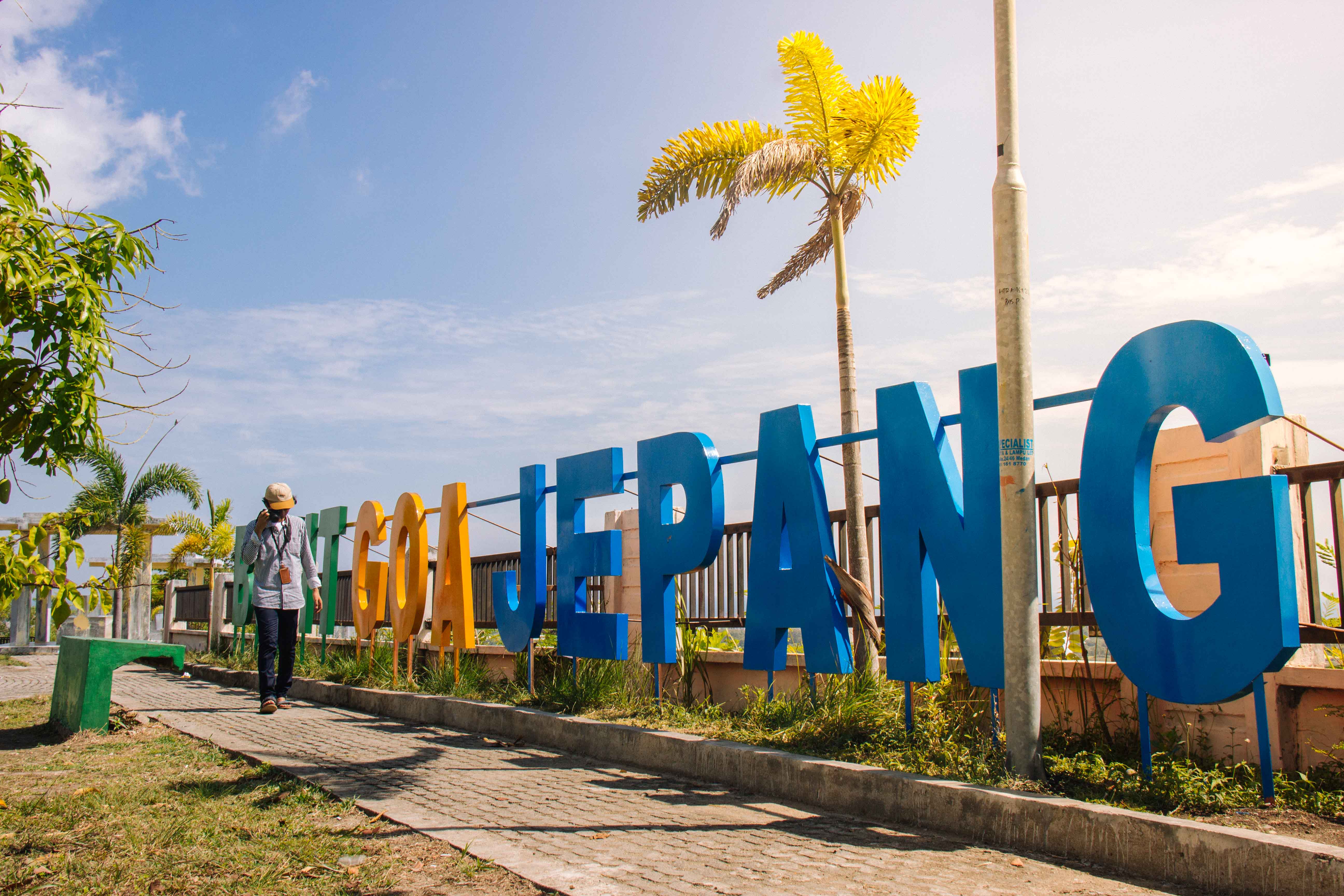 Menatap Keindahan Lhokseumawe dari Gua Jepang