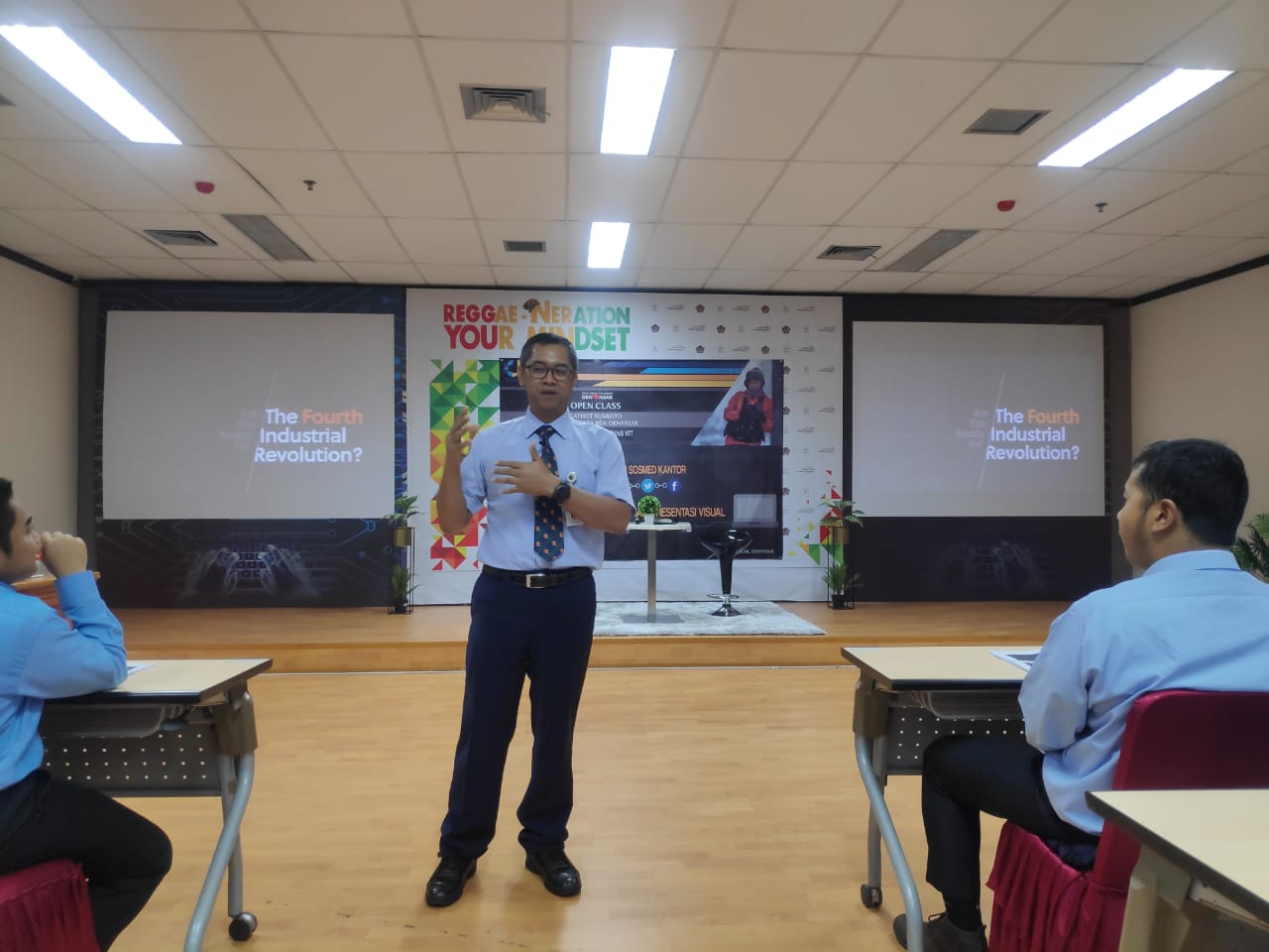 Media Sosial Sarana Sosialisasi yang Efektif dan Efisien bagi Instansi Pemerintah