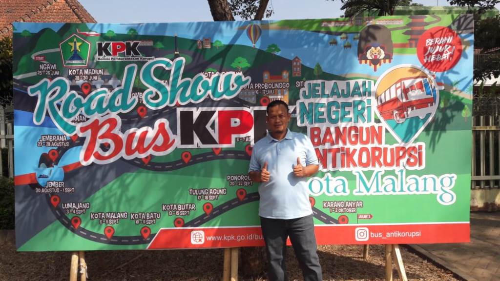 Bersama Mencegah dan Memberantas Korupsi, Road Show Bus KPK " Membangun Semangat Antikorupsi"
