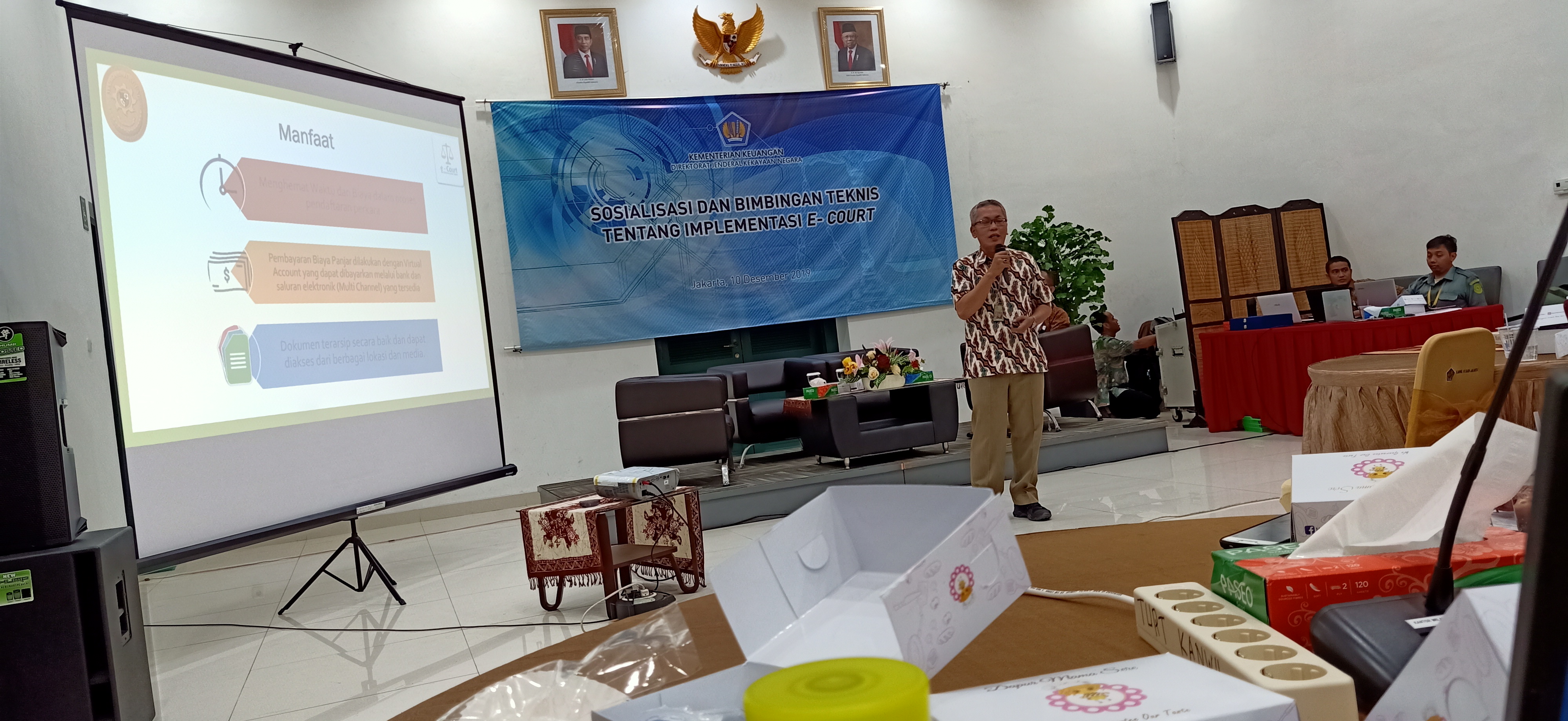 Akhiri  Bete nongkrong di Pengadilan dengan  E- court