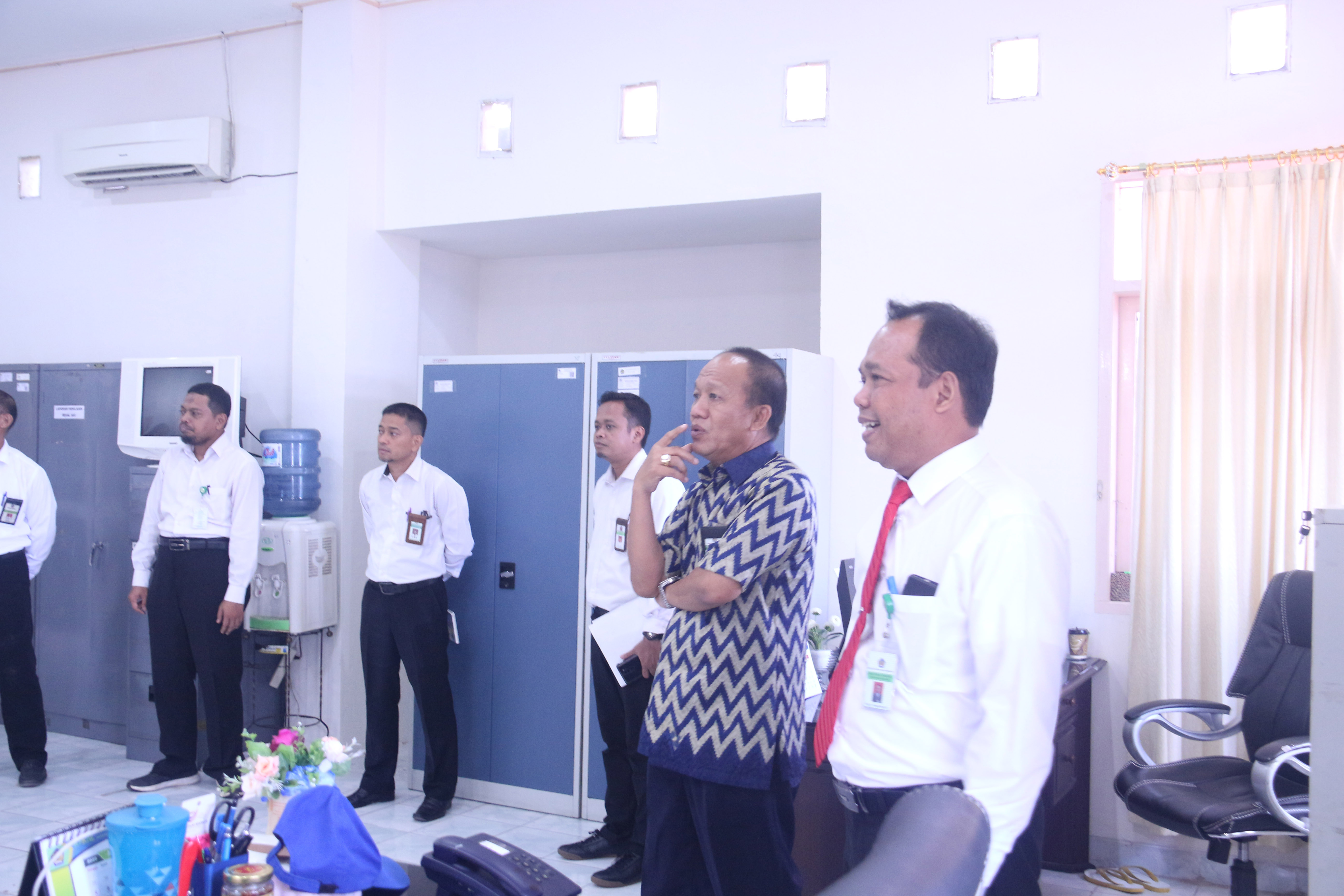 Meninjau Kantor Baru, Kepala Kanwil DJKN Sulseltrabar Lakukan Kunjungan ke KPKNL Parepare