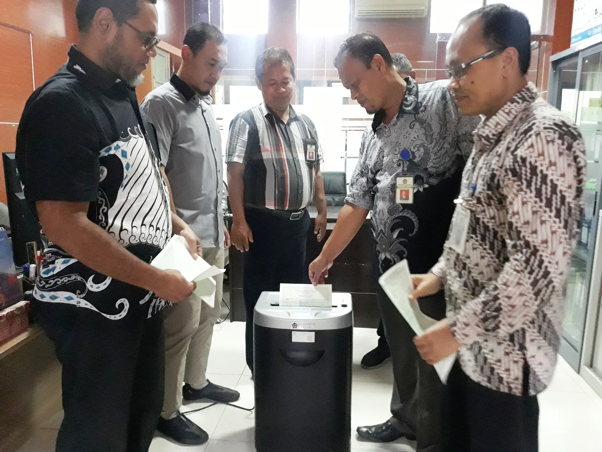 Pemusnahan Kertas Sekuriti Untuk Pengamanan Lelang
