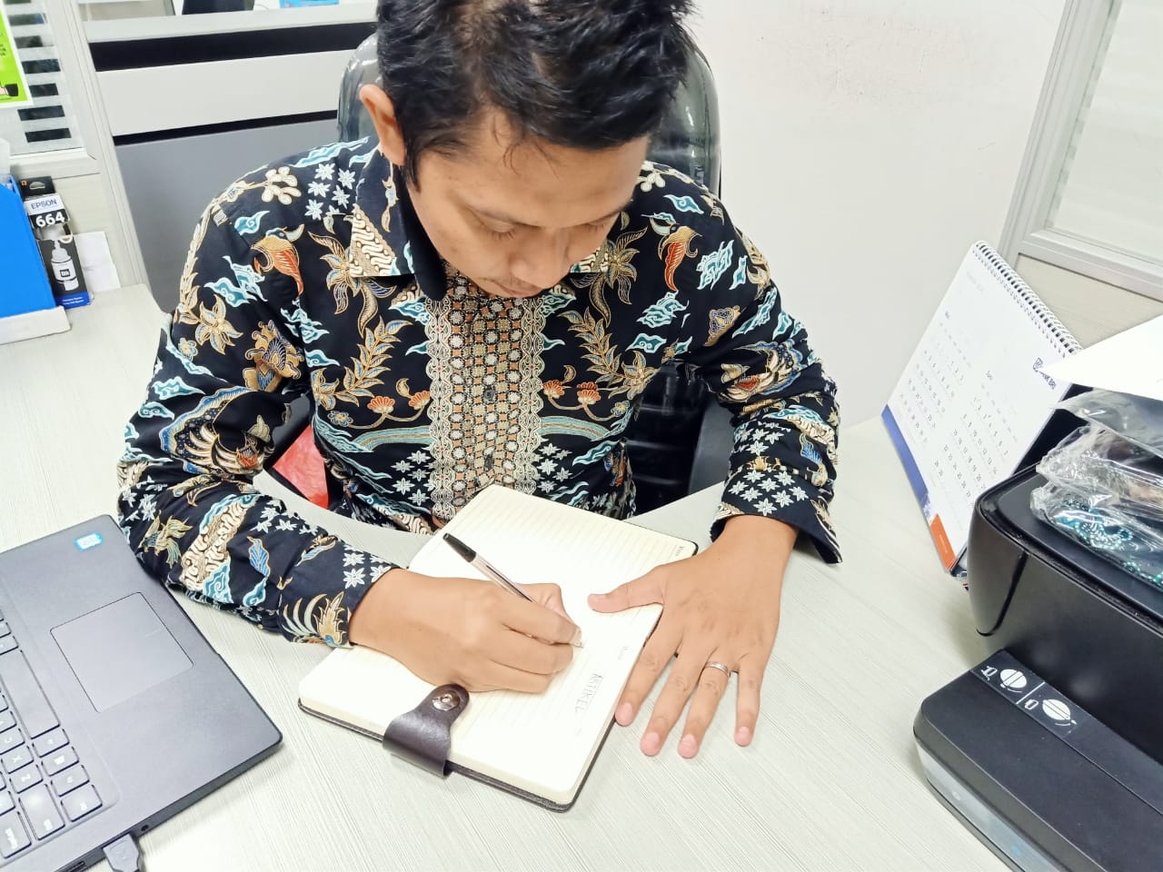 Lima Cara Ampuh Mengatasi 11 Rasa Malas Menulis Artikel