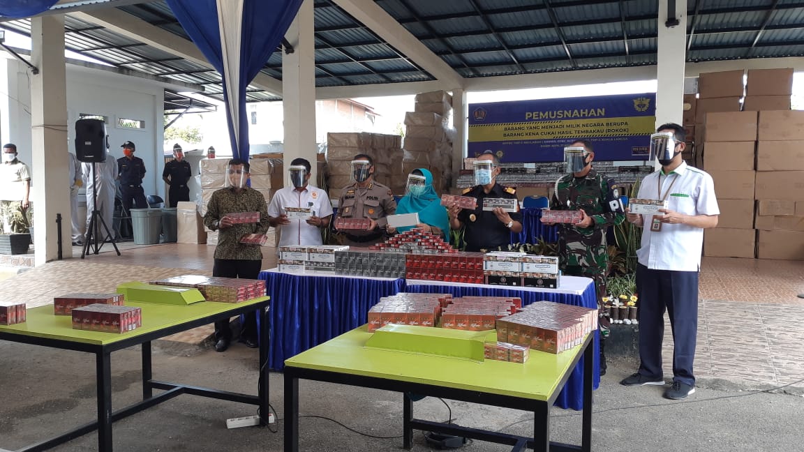 DJKN Aceh Ikut Andil Dalam Pemusnahan 3,4 Juta Batang Rokok Illegal senilai Rp3,3 Milyar