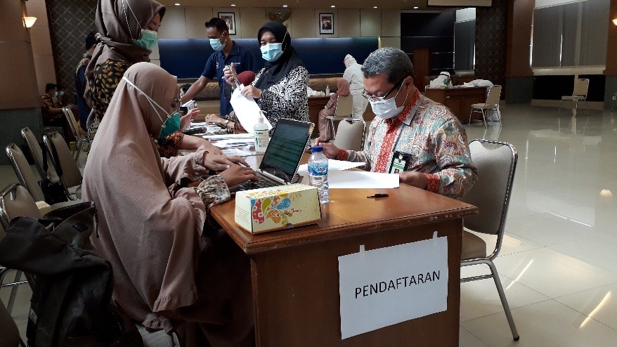 Polymerase Chain Reaction (PCR) Swab Tes Pegawai GKN II Semarang