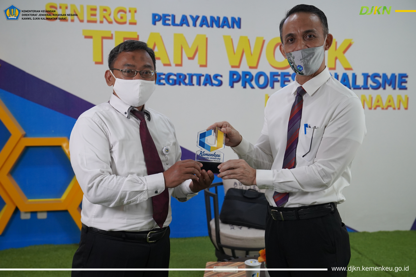 Peringati Hari Pahlawan, Kanwil DJKN Kalbar-BDK Pontianak Selenggarakan Kemenkeu Corpu Open Class