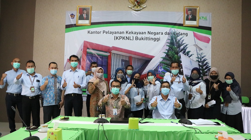 Sambangi KPKNL Bukittinggi, PT Bank Syariah Indonesia Berbagi Pengetahuan Mengenai Service Excellence