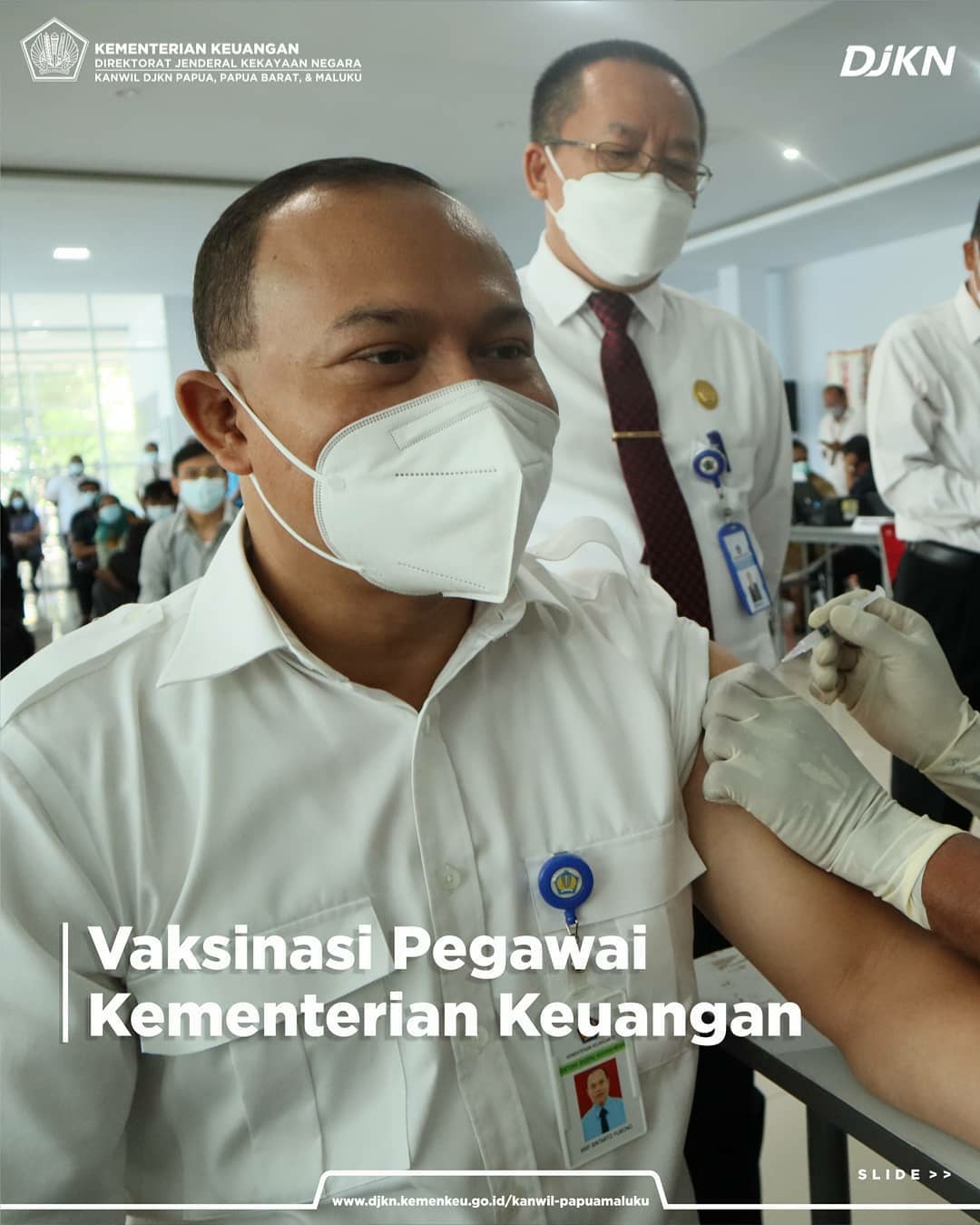 Vaksinasi  COVID-19 Bagi Pegawai Kementerian Keuangan Kota Jayapura