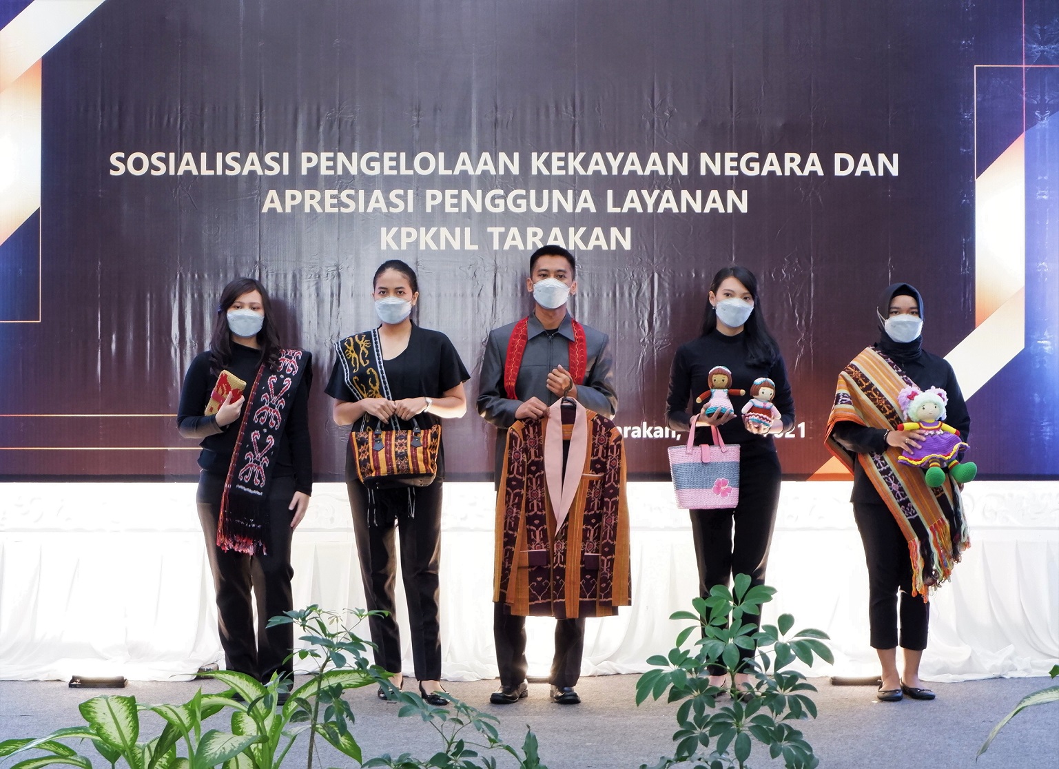 Lelang Produk UMKM KPKNL Tarakan, Kerajinan Tangan Khas Kaltara Meluncur Ke Tasikmalaya