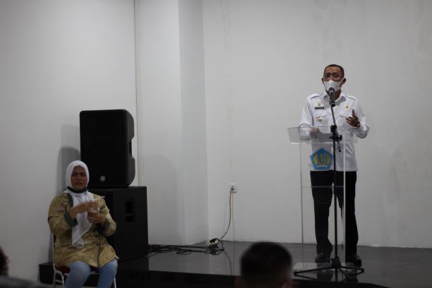 Kolaborasi Wujudkan Ternate Kota Inklusif, Wali Kota Ternate Buka Pelatihan Bahasa Isyarat di KPKNL Ternate