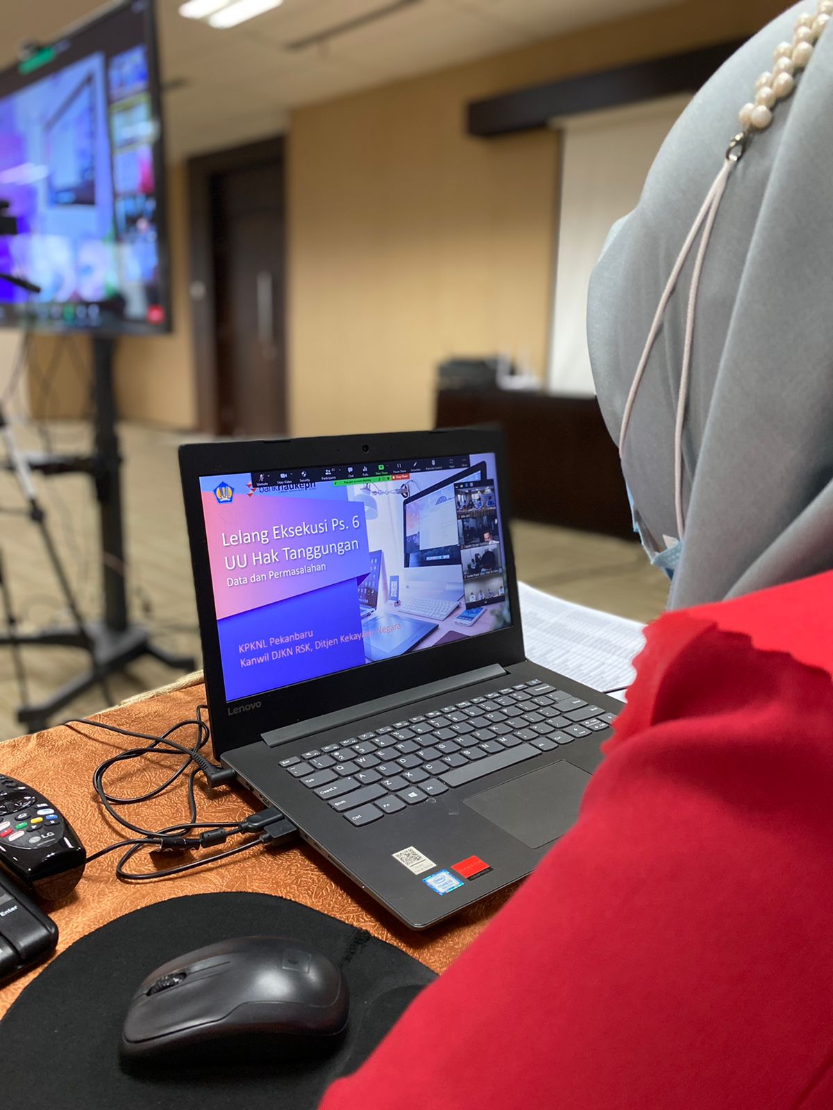 Target Lelang Versus Verifikasi Permohonan