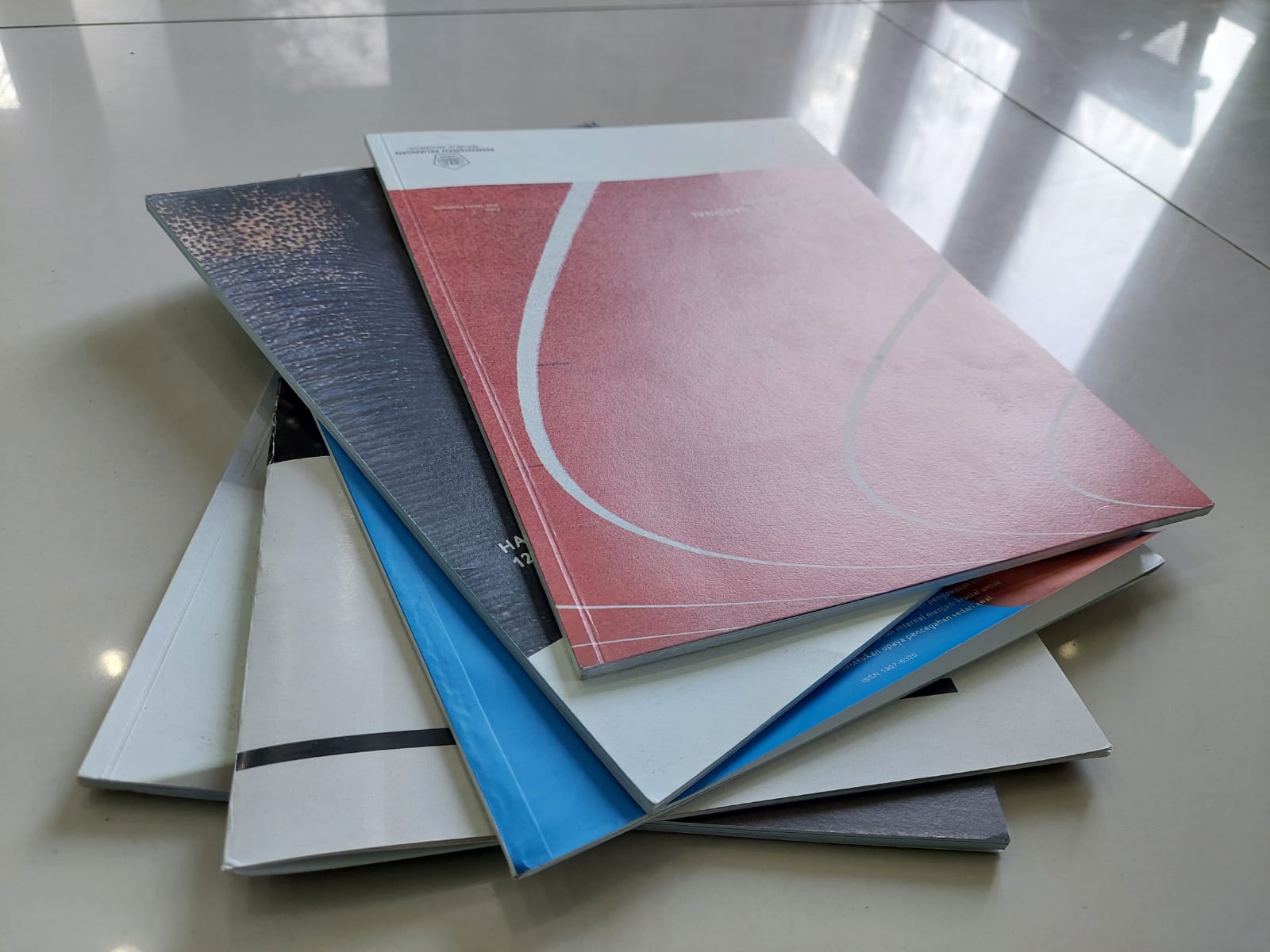 Manfaat Membaca Buku