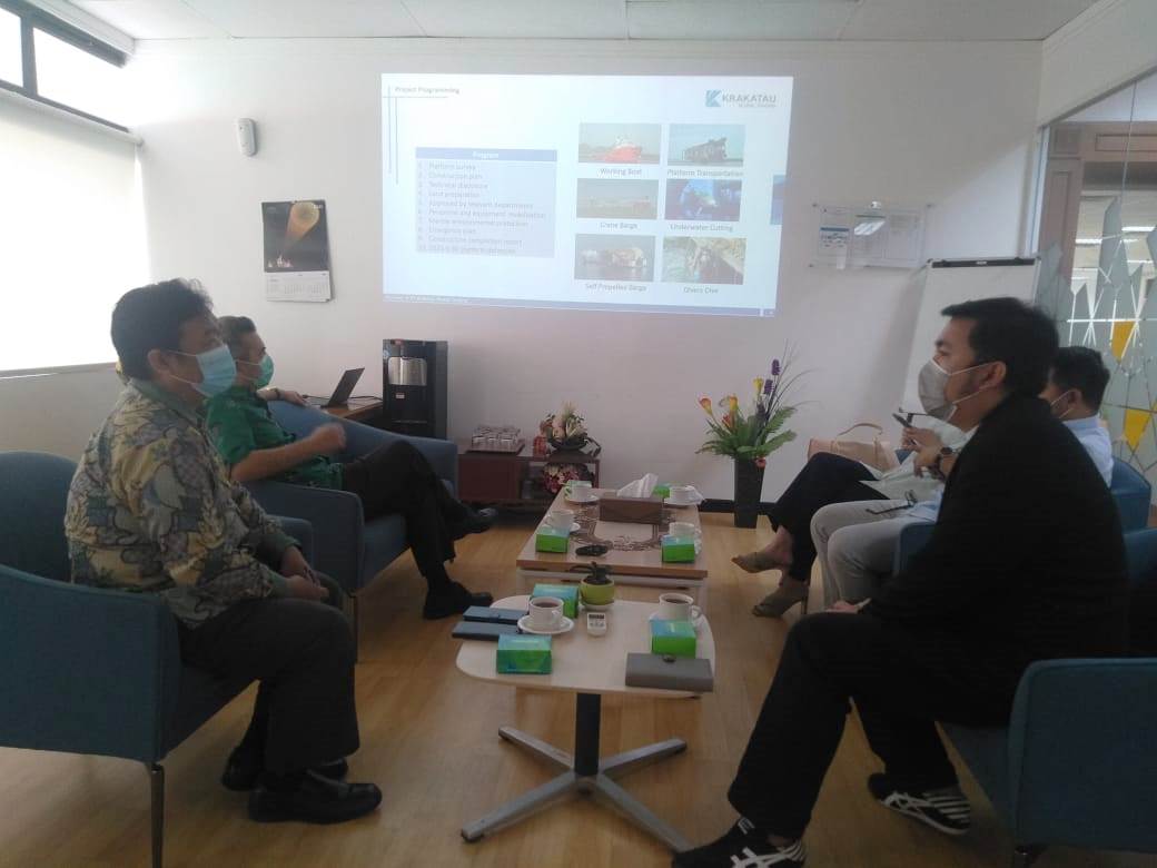 Tindaklanjuti Pasca Operasi Anjungan Lepas Pantai, Direktur PNKNL Terima Audensi PT Krakatau Global Trading 