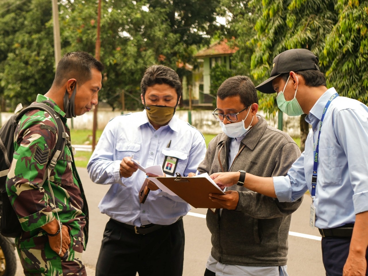 Membangun Citra Pelayanan Publik