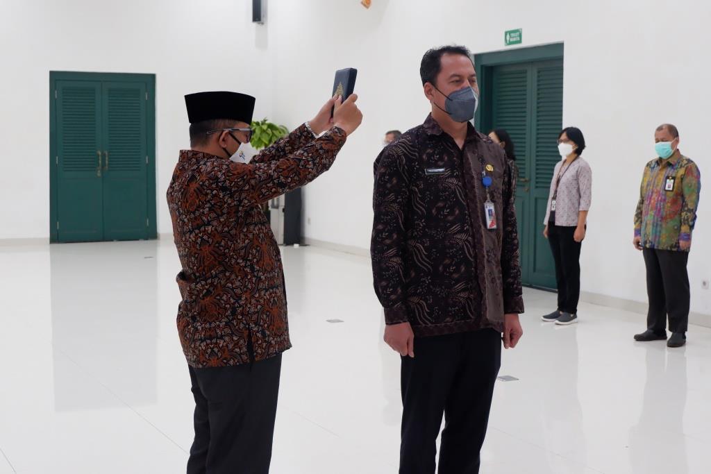 Pelantikan dan Pengambilan Sumpah Anggota Panitia Urusan Piutang Negara (PUPN) Cabang DKI Jakarta dari unsur Pemerintah Daerah