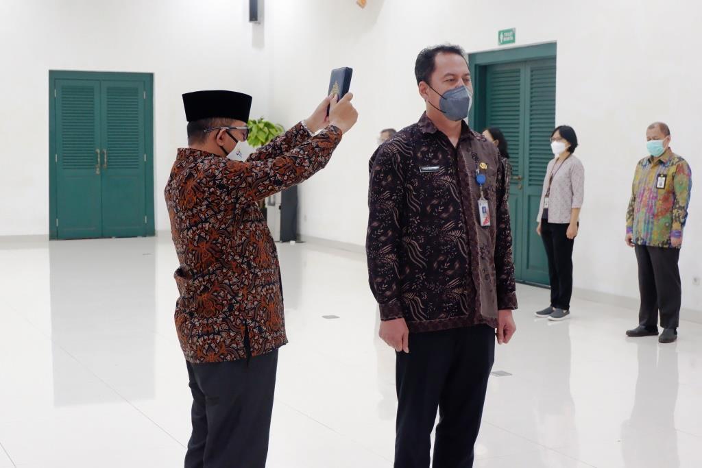 Pelantikan dan Pengambilan Sumpah Anggota Panitia Urusan Piutang Negara (PUPN) Cabang DKI Jakarta dari unsur Pemerintah Daerah