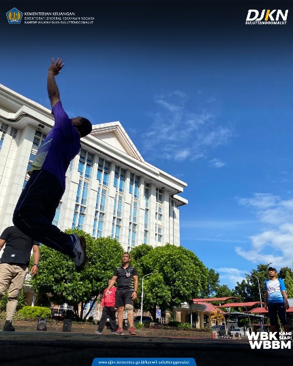 Smartphone Photography: Simpel dan Praktis Mendukung Sosial Media Kantor