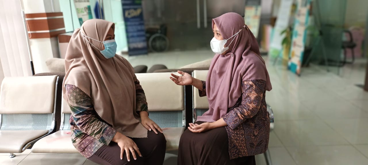 Small Talk vs Deep Talk