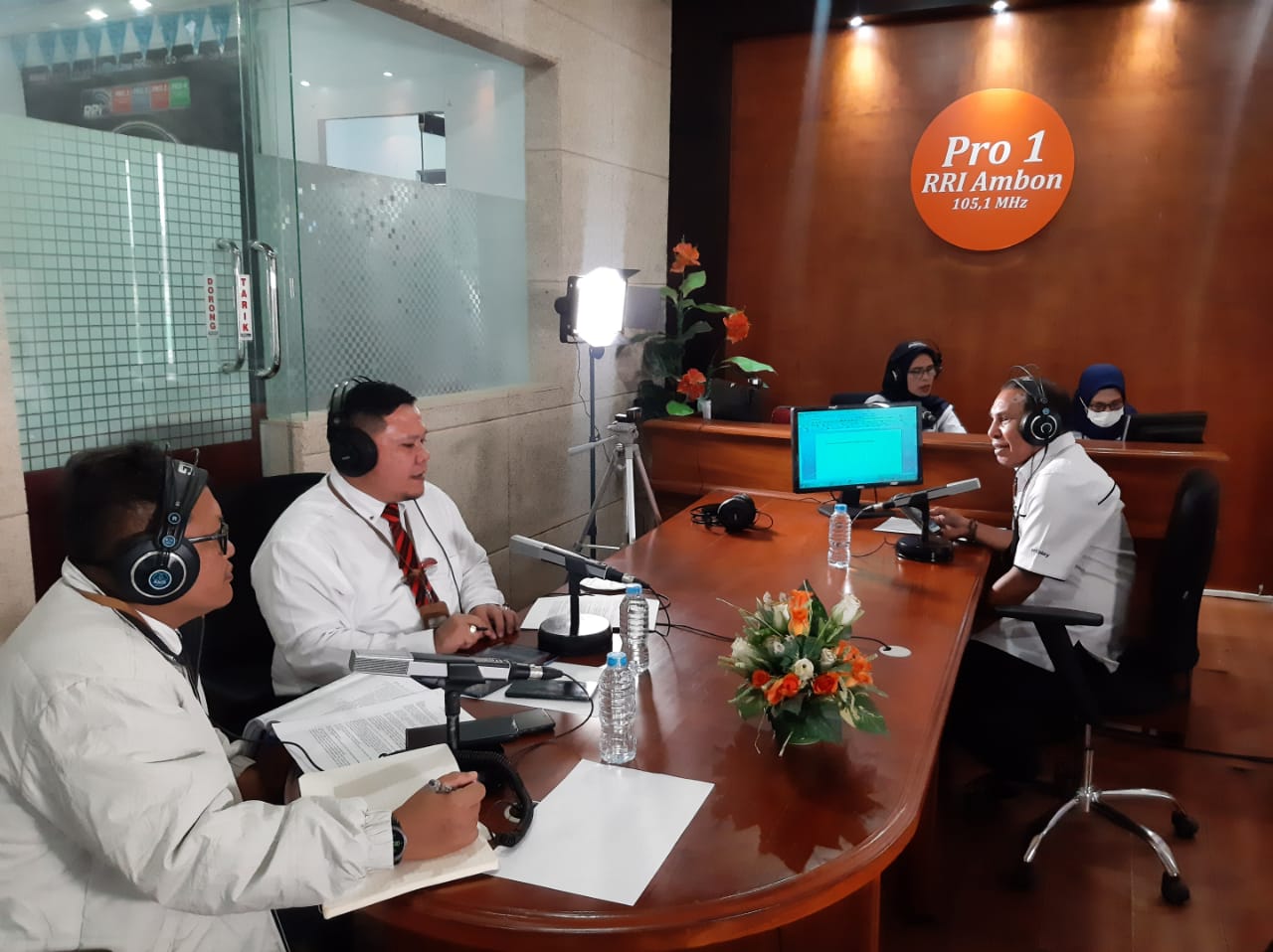 KPKNL Ambon Siaran Langsung bersama RRI Ambon terkait Diskusi Lelang UMKM