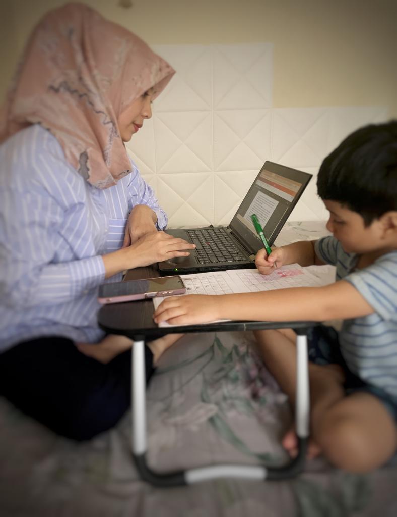Kiat Sukses Work from Home bagi Ibu Pekerja