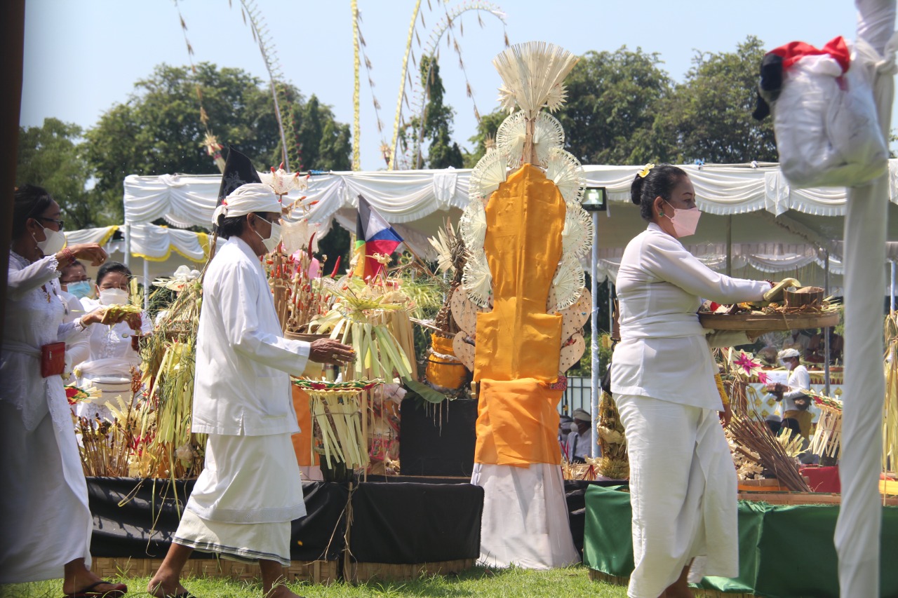 Rangkaian Upacara Menjelang Nyepi 