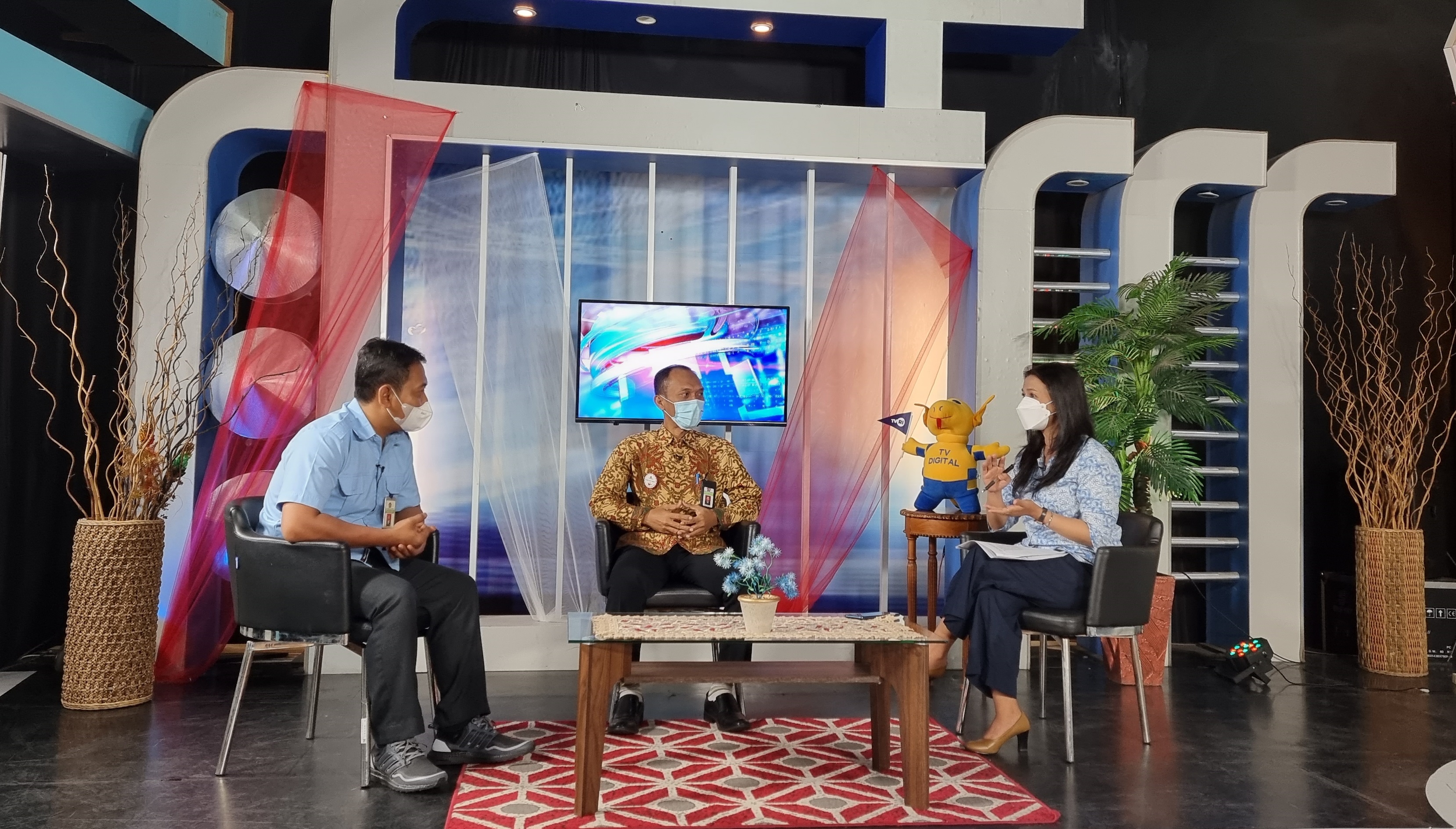  Bincang Santai di TVRI Kalimantan Barat, KPKNL Pontianak Sosialisasikan Inovasi Lelang Produk UMKM 