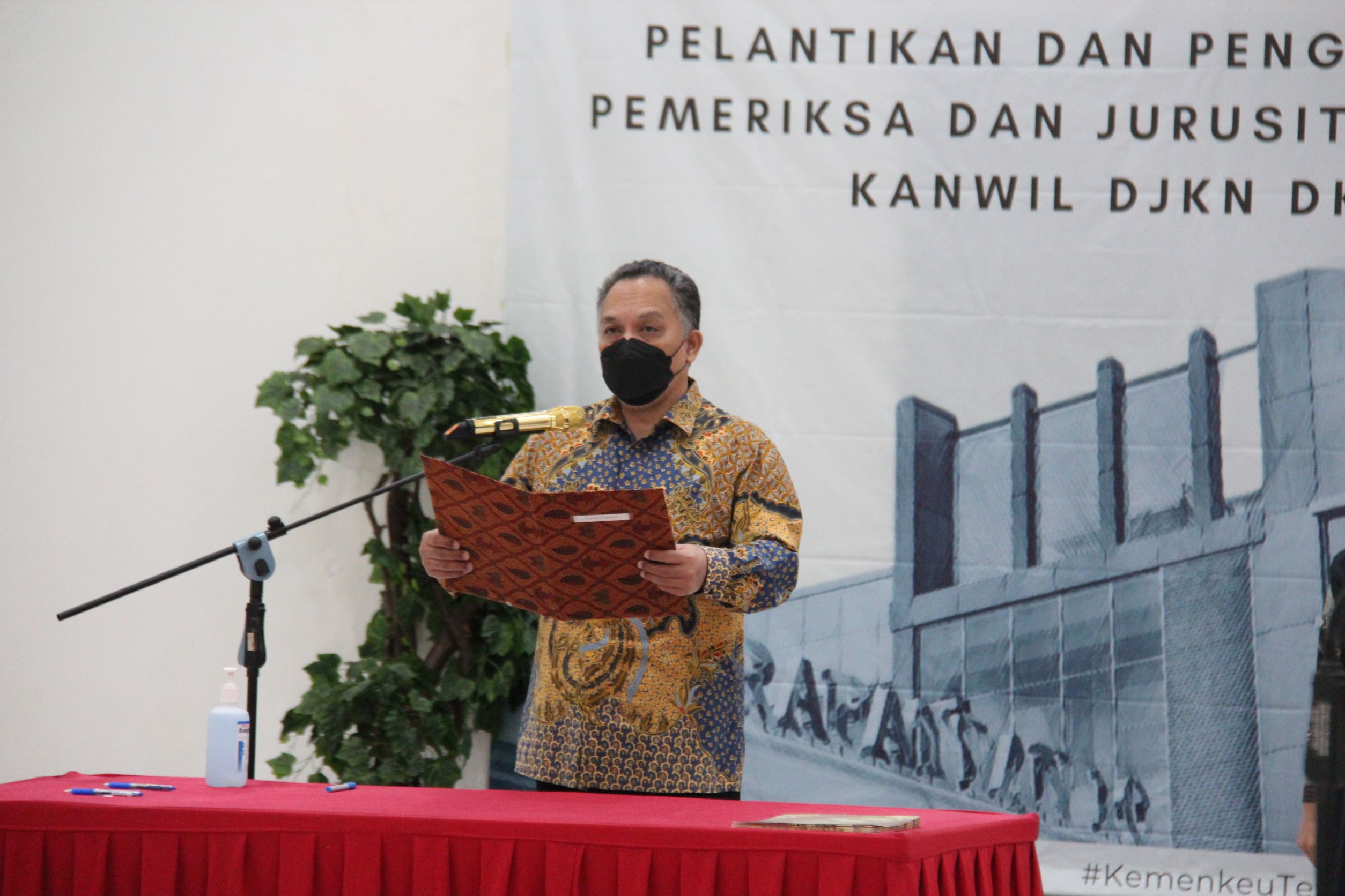 Pelantikan/Pengambilan Sumpah Pemeriksa dan Juru Sita Piutang Negara di lingkungan Kanwil DJKN DKI Jakarta