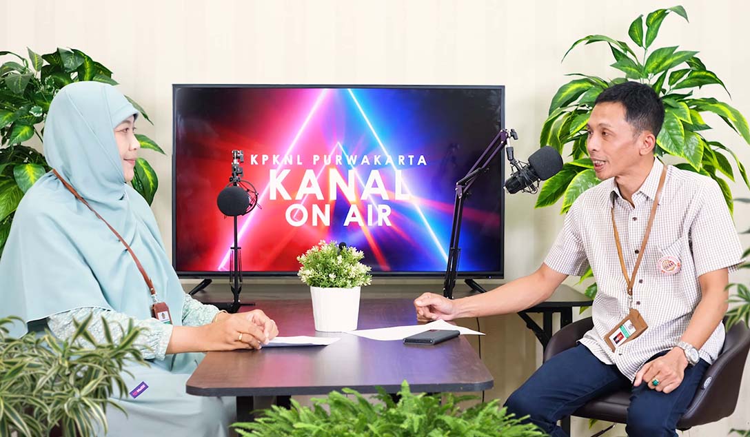 Tanggap Era Keterbukaan Informasi, Kepala KPKNL Purwakarta Hadir di Podcast Kanal On Air Episode ke-15