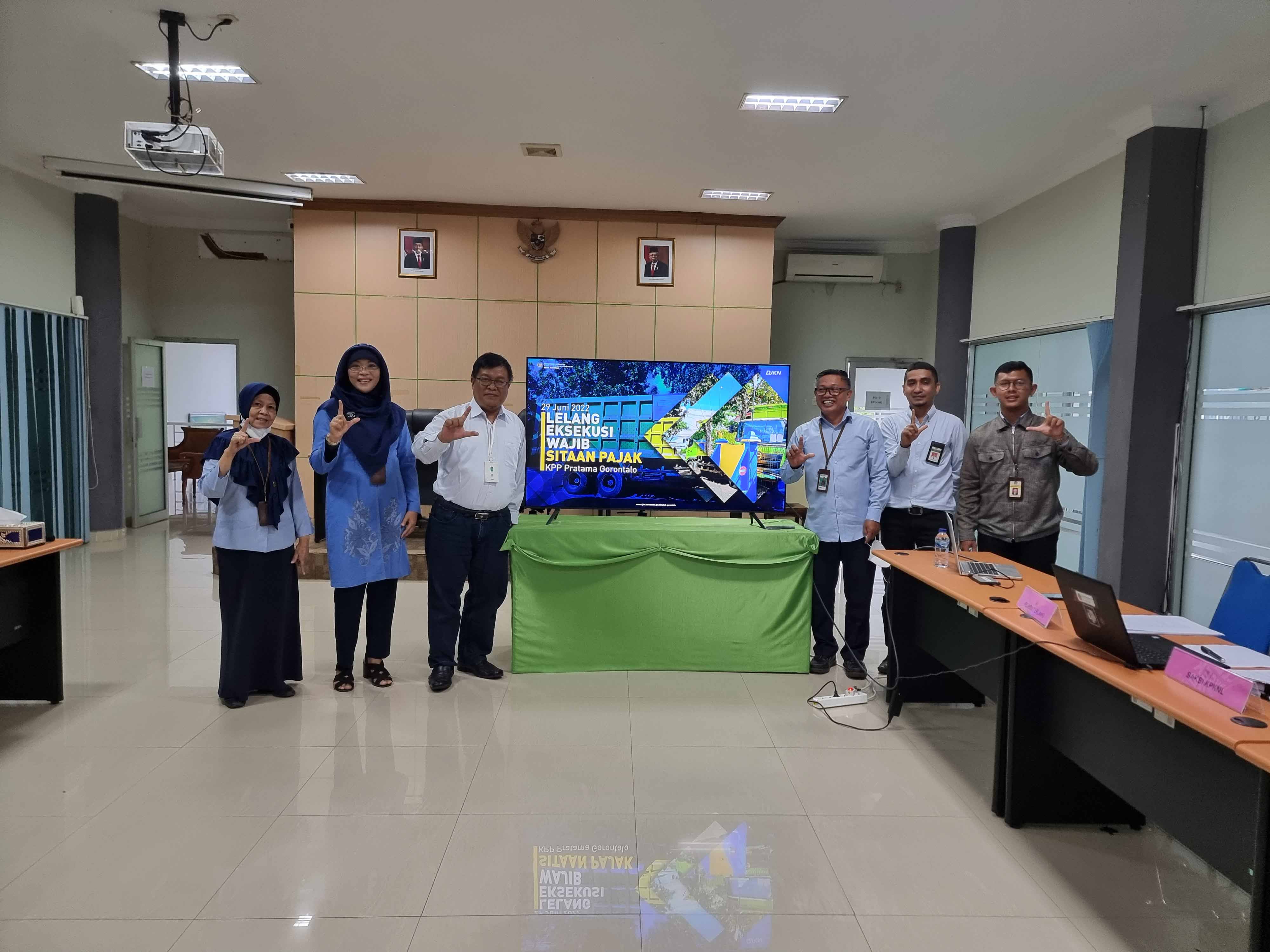 KPKNL Gorontalo Berhasil Lelang Dump Truck Sitaan Pajak Rp1,3 M