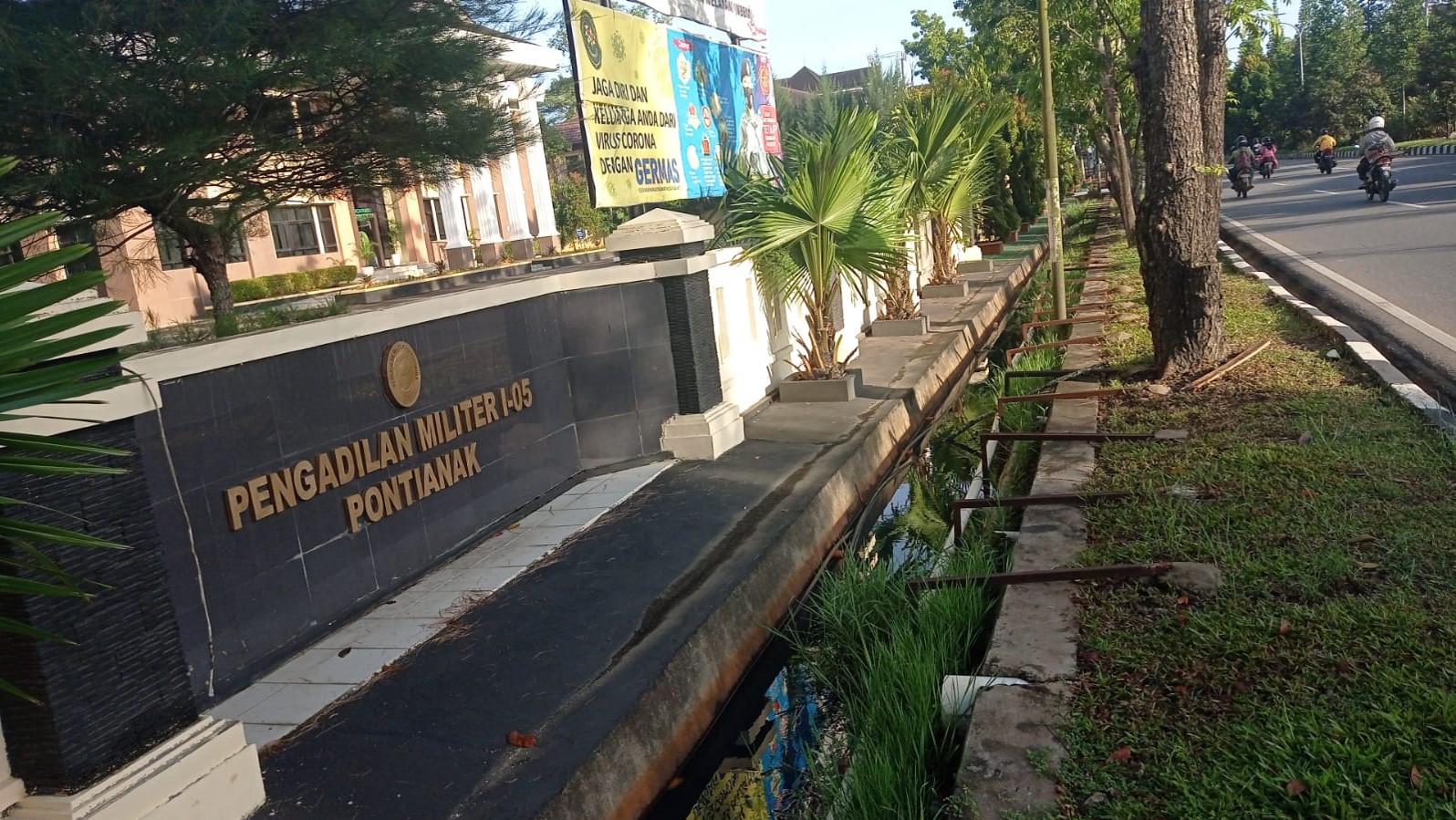 Sinergisitas Kanwil DJKN Kalimantan Barat dengan Instansi Pemerintah  yang Terkena Pembangunan Trotoar Jalan Ahmad Yani