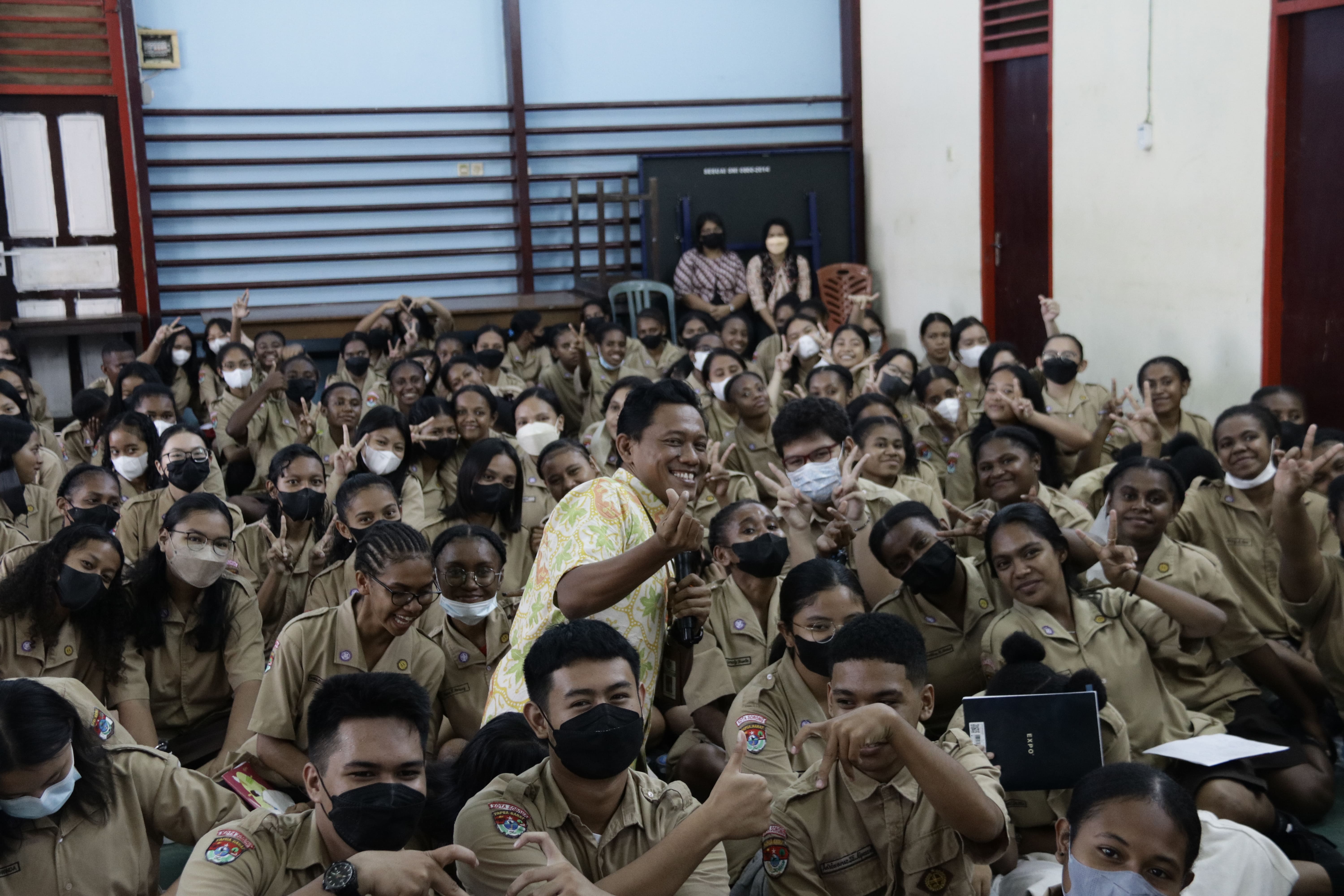 Keseruan Acara “KPKNL Sorong Goes to School 2022” di SMA YPPK Agustinus Kota Sorong