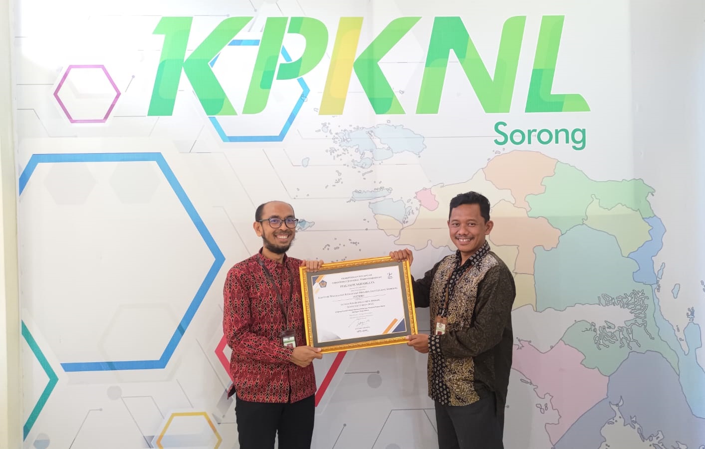 KPKNL Sorong Terima Penghargaan Satker Peraih Nilai IKPA Terbaik