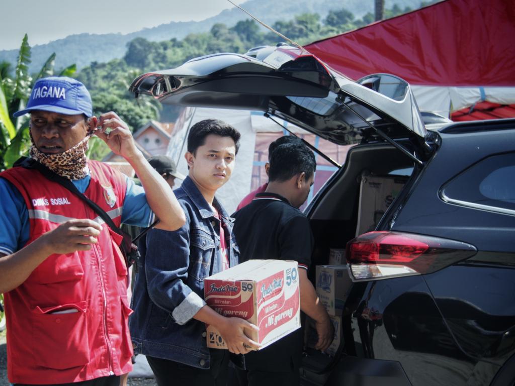 KPKNL Palu Salurkan Bantuan kepada Korban Banjir Bandang Sigi