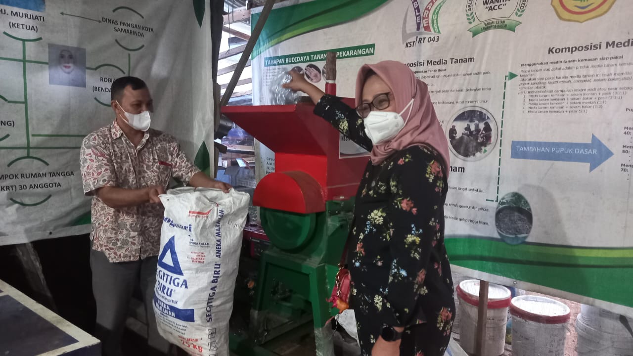 Monitor Program Pemberdayaan Masyarakat Berwawasan Lingkungan, Kanwil DJKN Kalimantan Timur Dan Utara Kunjungi Kampung Edukasi Sampah
