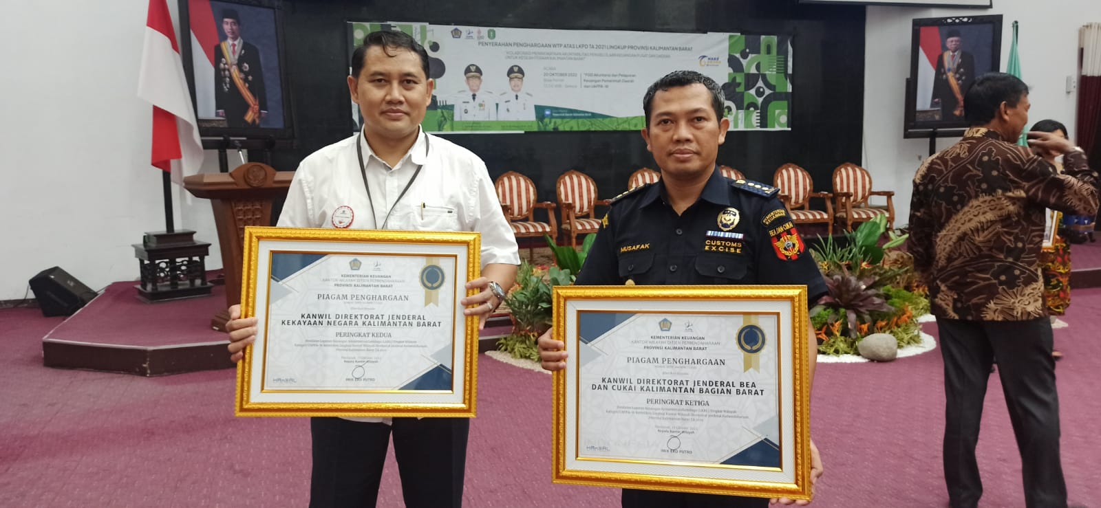 Kanwil DJKN Kalbar Mendapat Penghargaan LKKL Lingkup Provinsi Kalimantan Barat