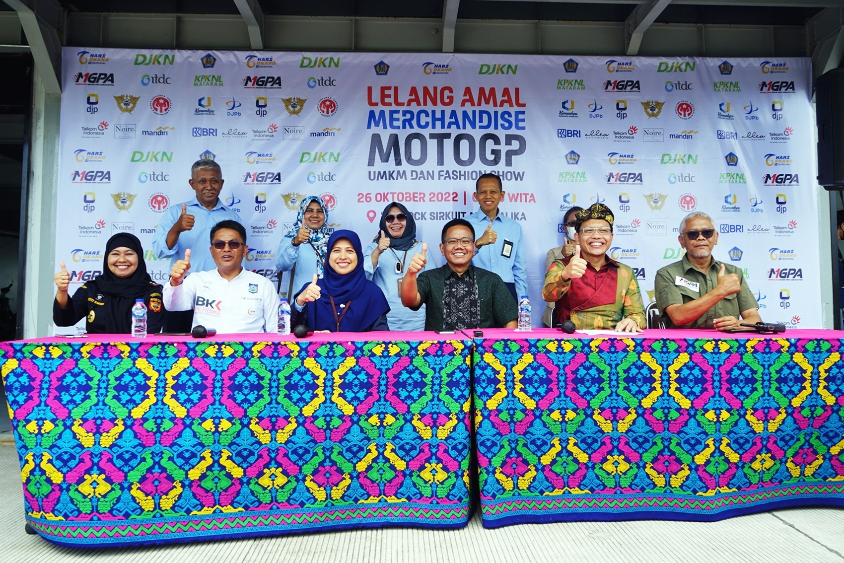 Lelang Amal Merchandise Riders MotoGP, UMKM Lombok dan Fashion Show